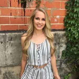 Meet your Posher, Clara